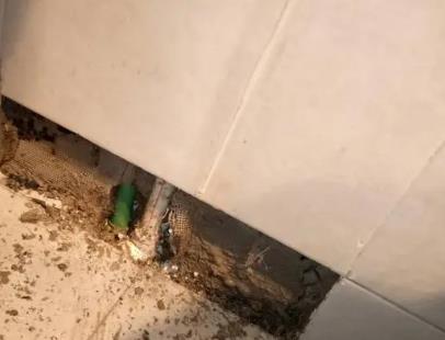 铁东楼顶漏水维修公司分享下修复水管漏水的几种小方法